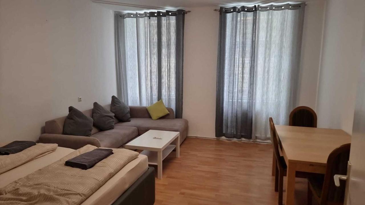 Premier Triple Room Mz Vídeň Exteriér fotografie